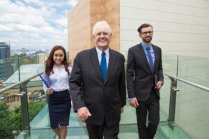 Top 10 Financial Advisors in the UK with a Strong International Presence